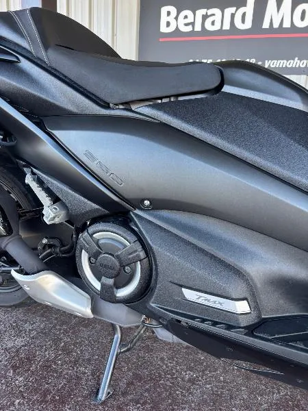 XP TMAX 560