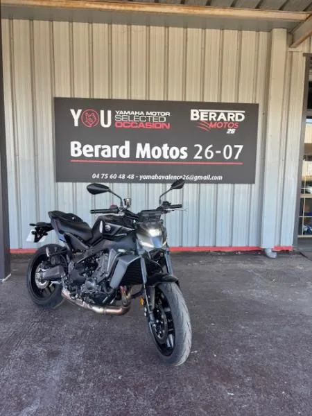 MT09