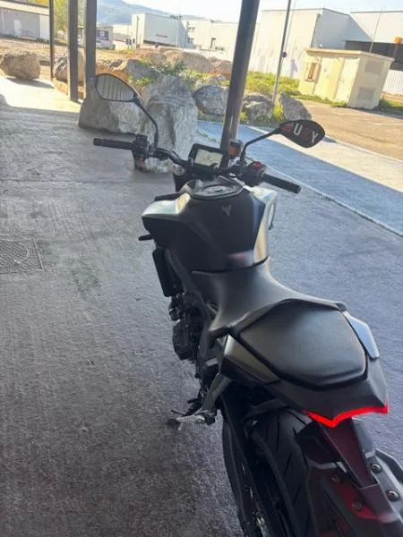 MT09