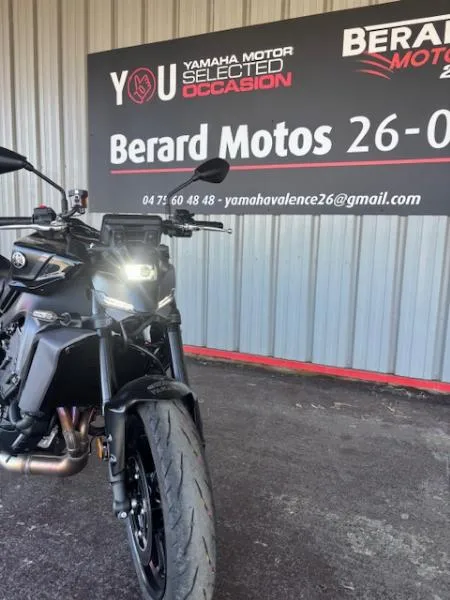MT09