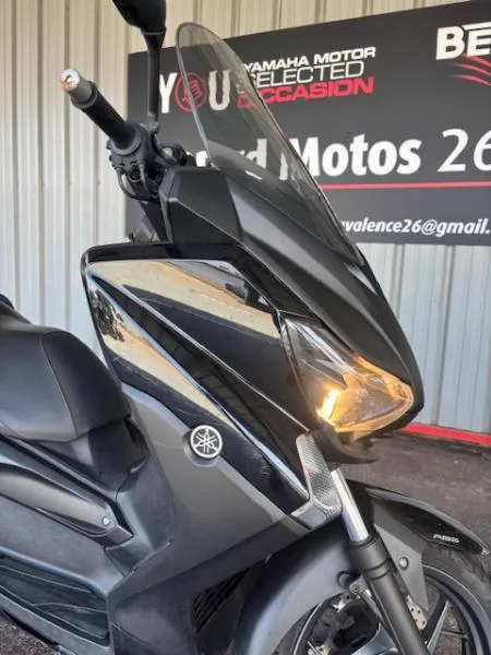 XMAX 125