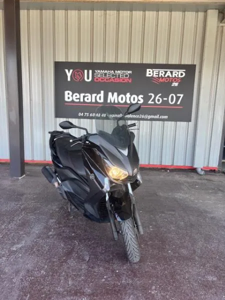 XMAX 125