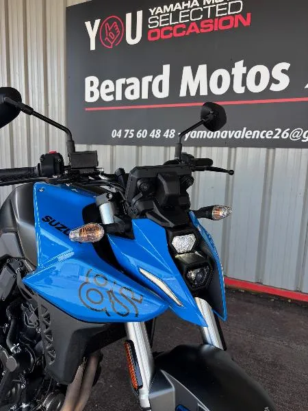 GSX8S