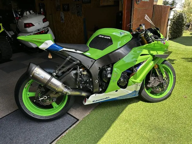ZX10R