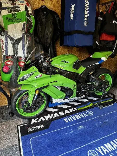 ZX10R