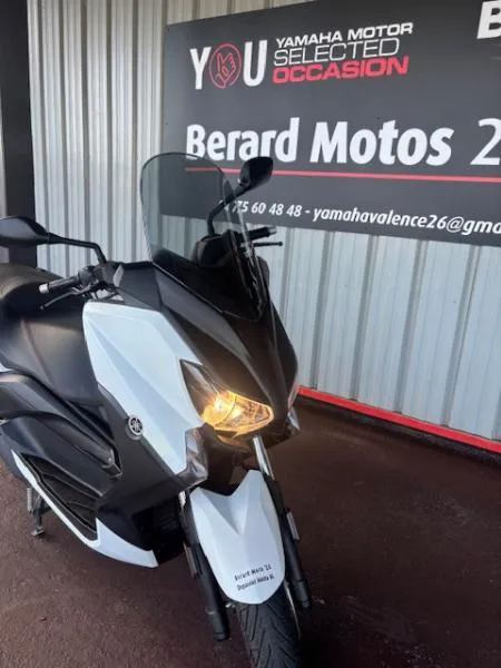 XMAX 125