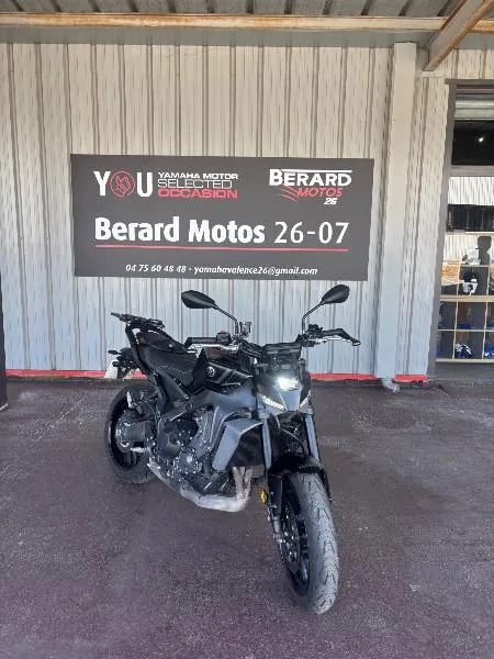 MT09