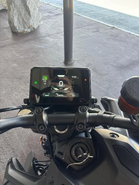 MT09