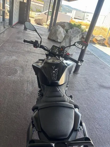 MT09