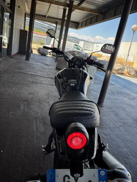 XSR 125 Legacy