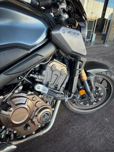 CB 650 R