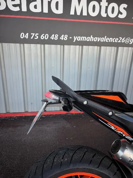 790 DUKE ABS
