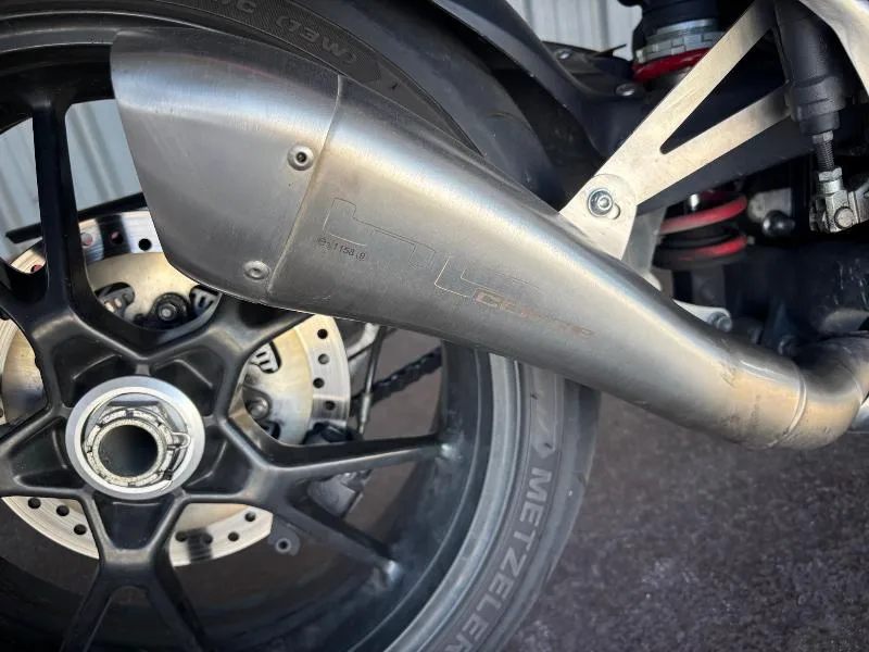 SPEED TRIPLE 1050