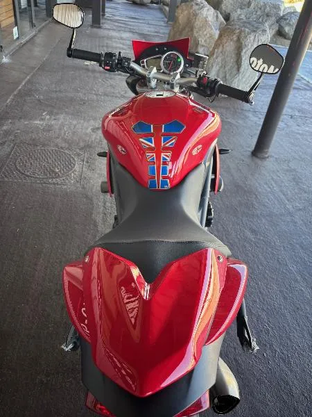 SPEED TRIPLE 1050