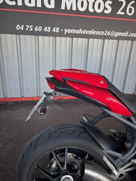 SPEED TRIPLE 1050