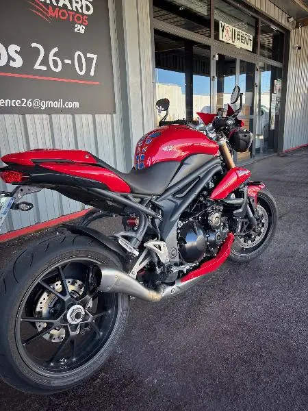 SPEED TRIPLE 1050