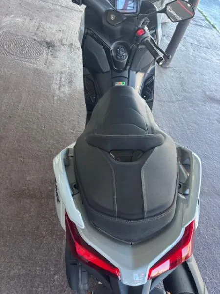 XMAX 125 TECH MAX
