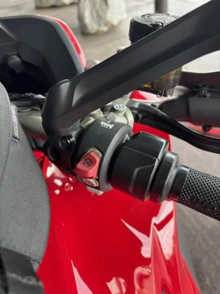 DUCATI MULTISTRADA V4 PIKES PEAK