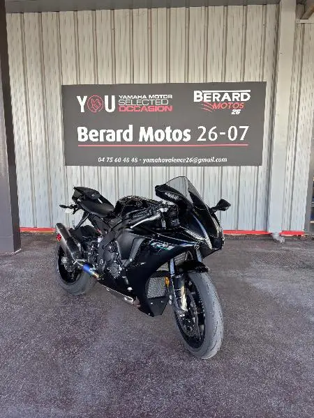 YZF 1000 R1