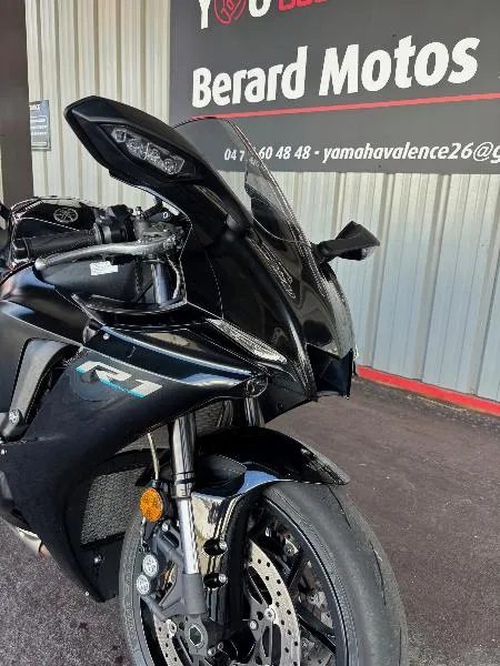 YZF 1000 R1