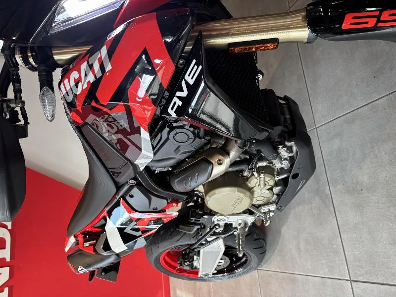 HYPERMOTARD