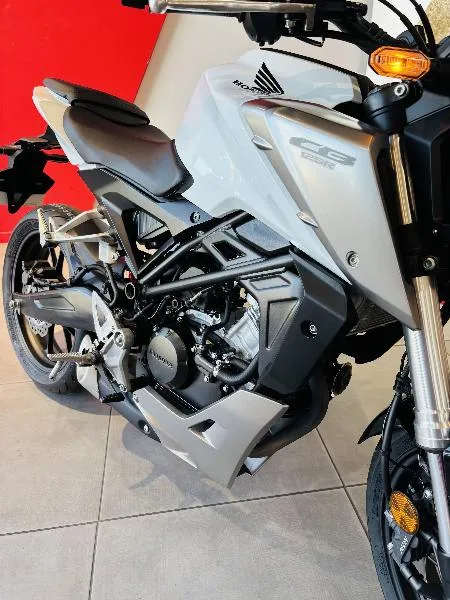 CB 125