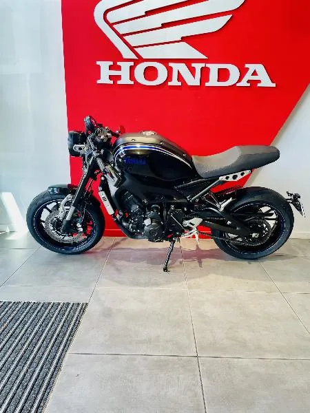 XSR 900