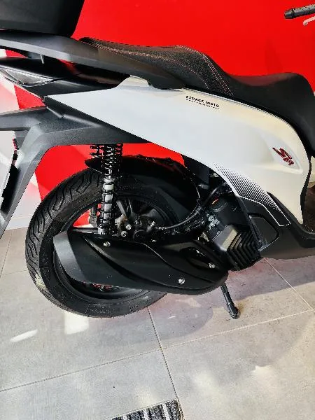 SH 125I