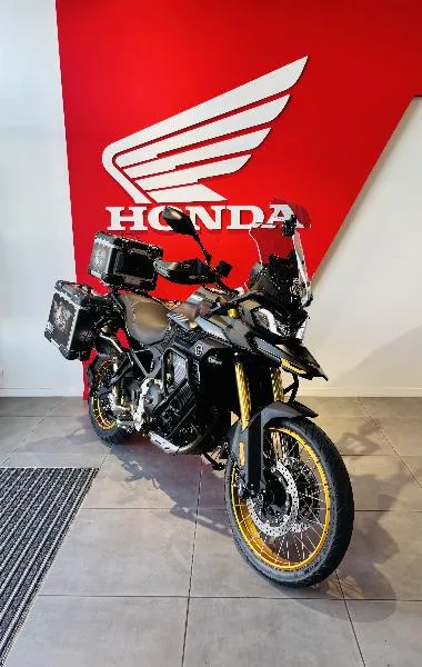 DS900X