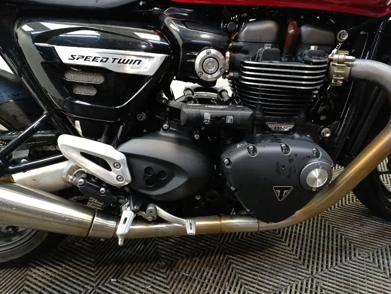 SPEED TWIN 1200