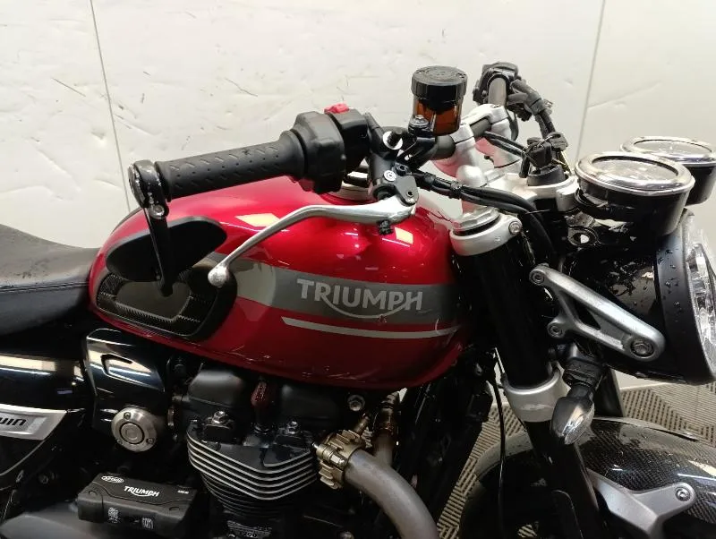 SPEED TWIN 1200