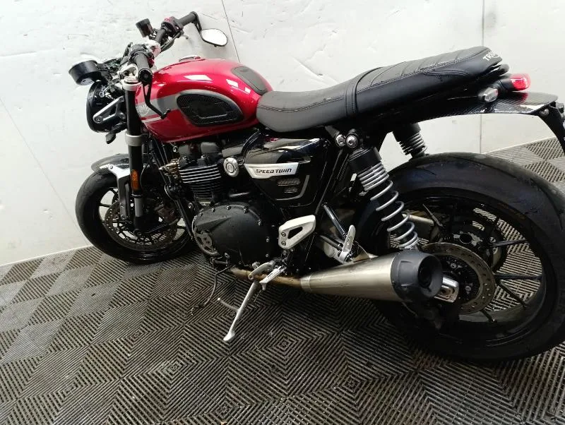 SPEED TWIN 1200