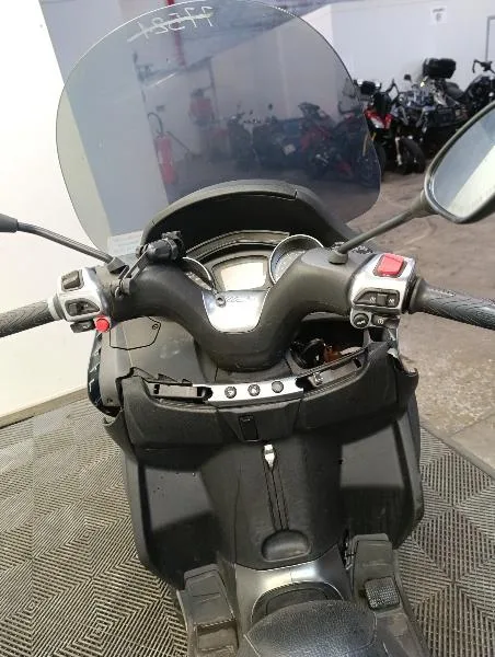 MP3 300 LT