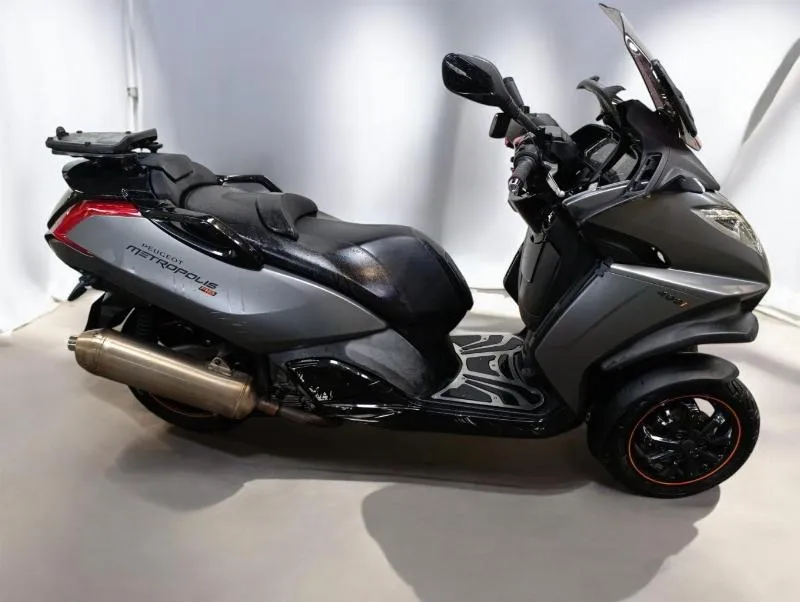 METROPOLIS 400