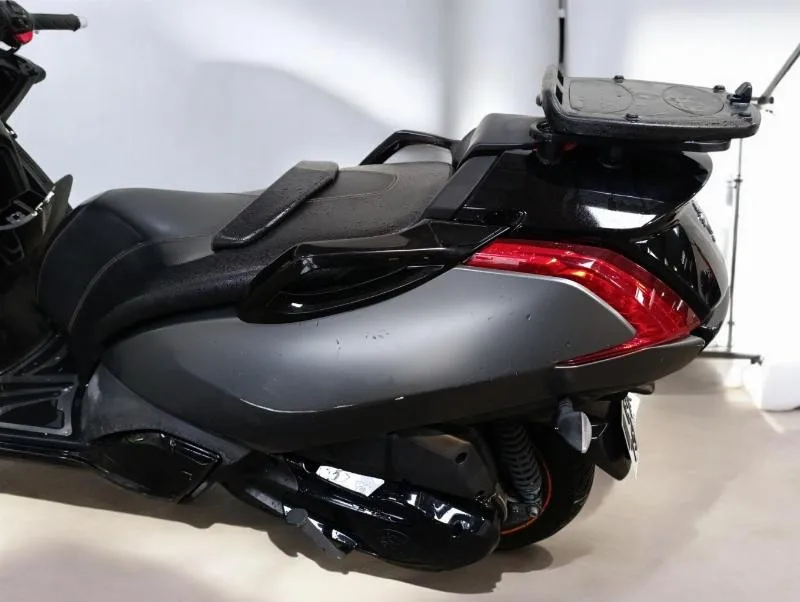 METROPOLIS 400