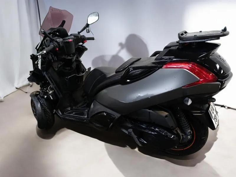 METROPOLIS 400