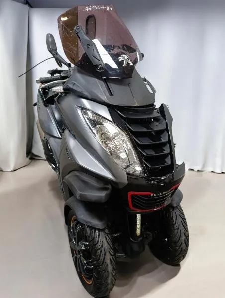 METROPOLIS 400