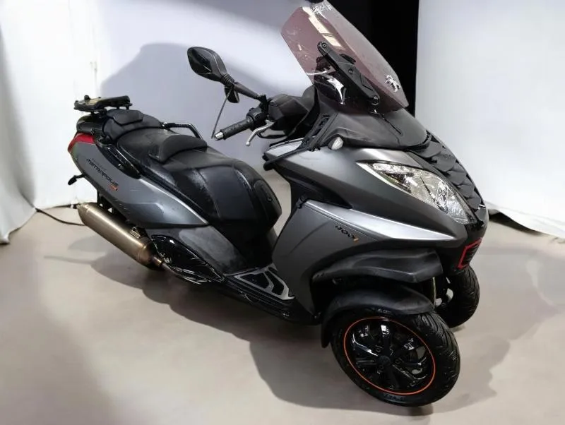 METROPOLIS 400