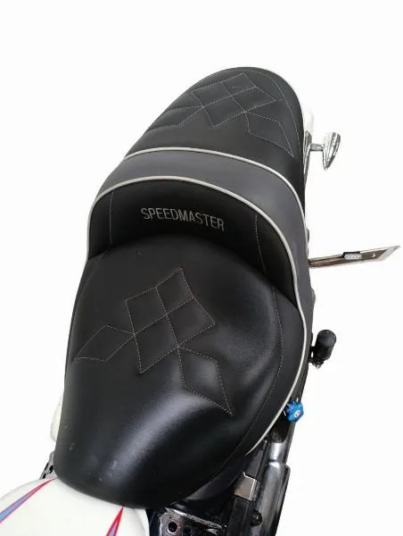 SPEEDMASTER 900