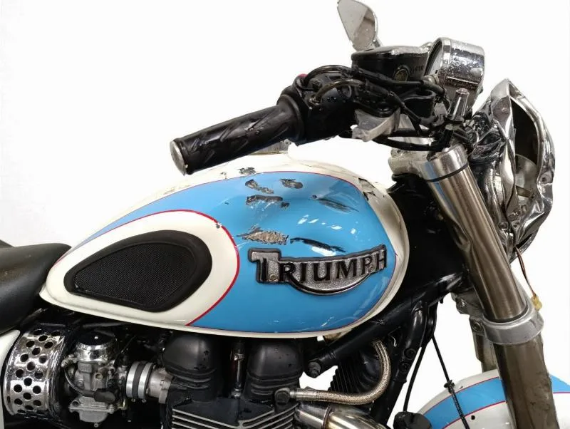 SPEEDMASTER 900