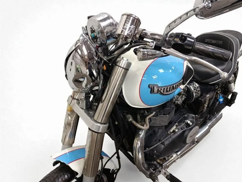 SPEEDMASTER 900