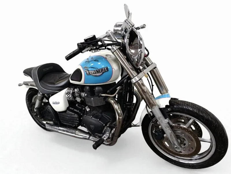 SPEEDMASTER 900