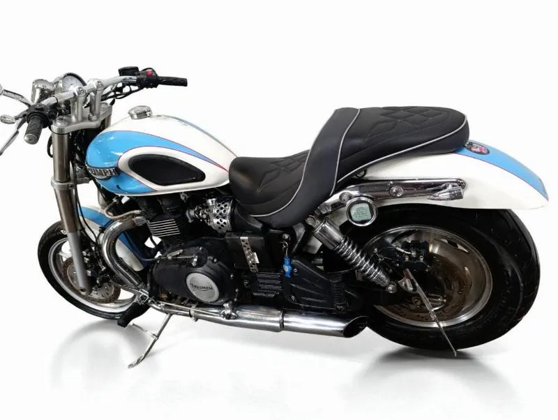 SPEEDMASTER 900