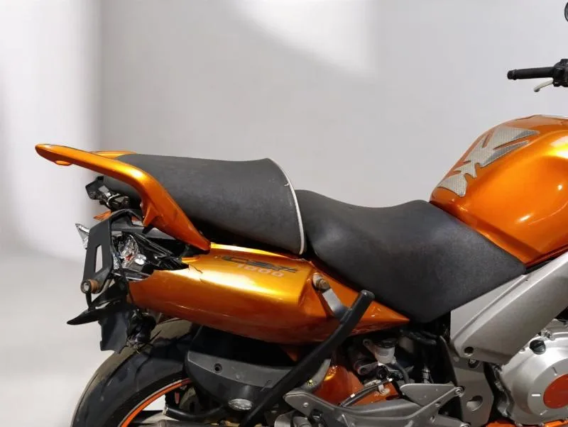 CB 1000 F