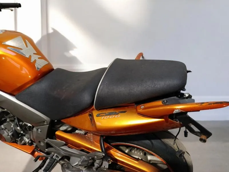CB 1000 F