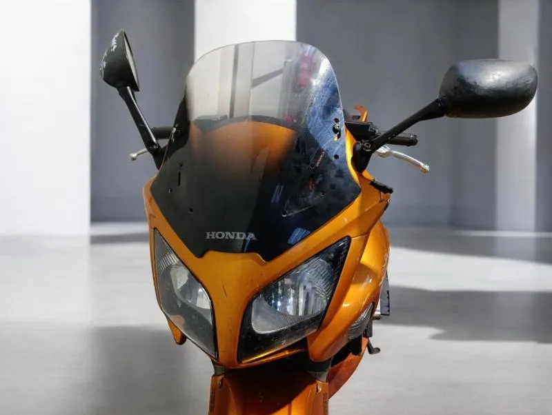 CB 1000 F