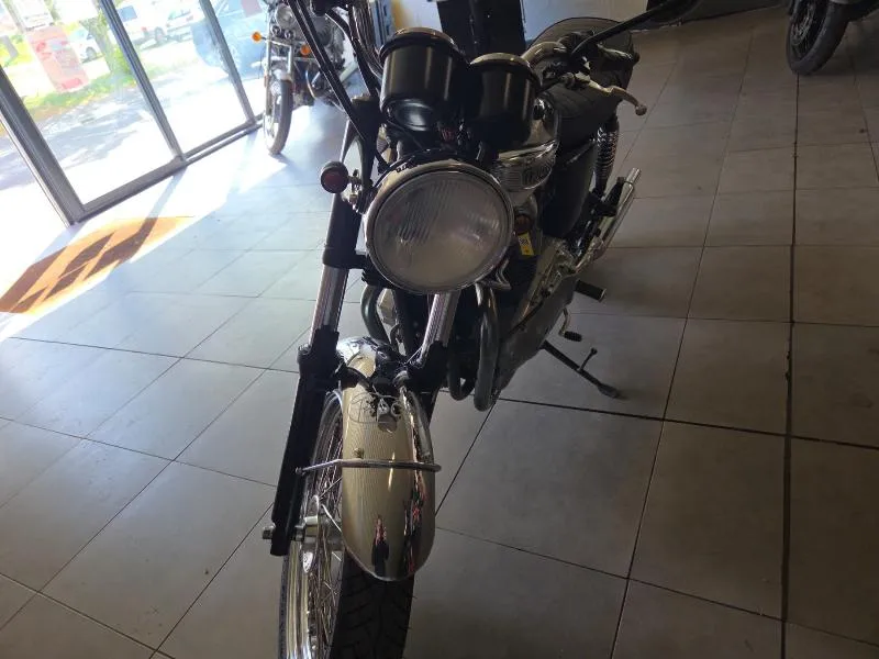 BONNEVILLE 865 T100