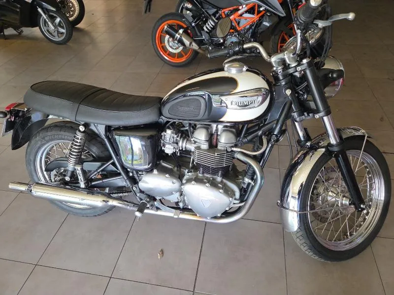BONNEVILLE 865 T100