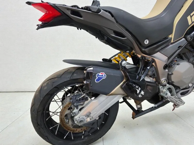 MULTISTRADA END