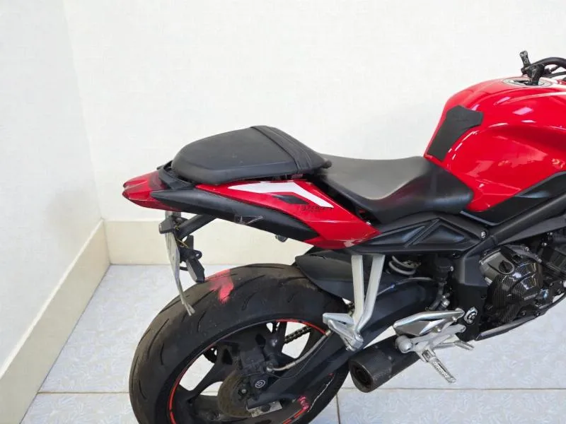 Street Triple 660